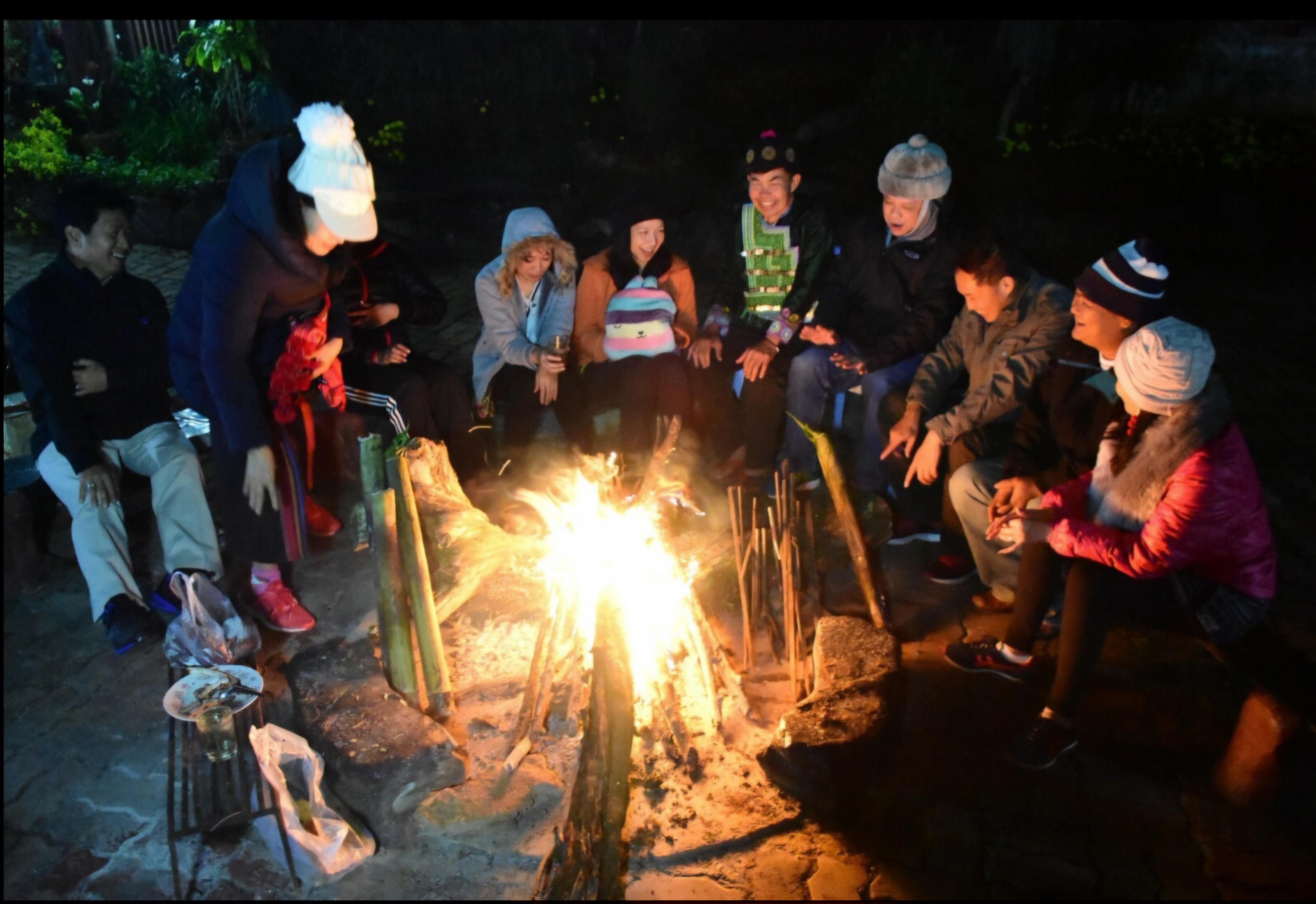 รีสอร์ต ภูชี้ฟ้า (ร่วมสรรค์สร้าง)